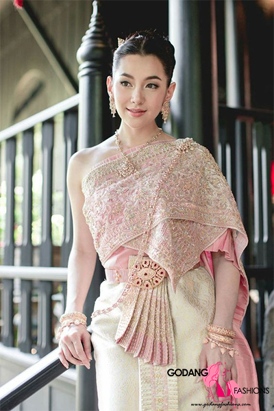 แฟชั่น ดารา ชุดไทย