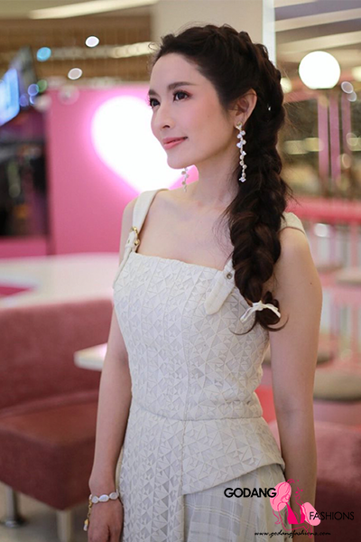 แฟชั่นดารา แอฟ